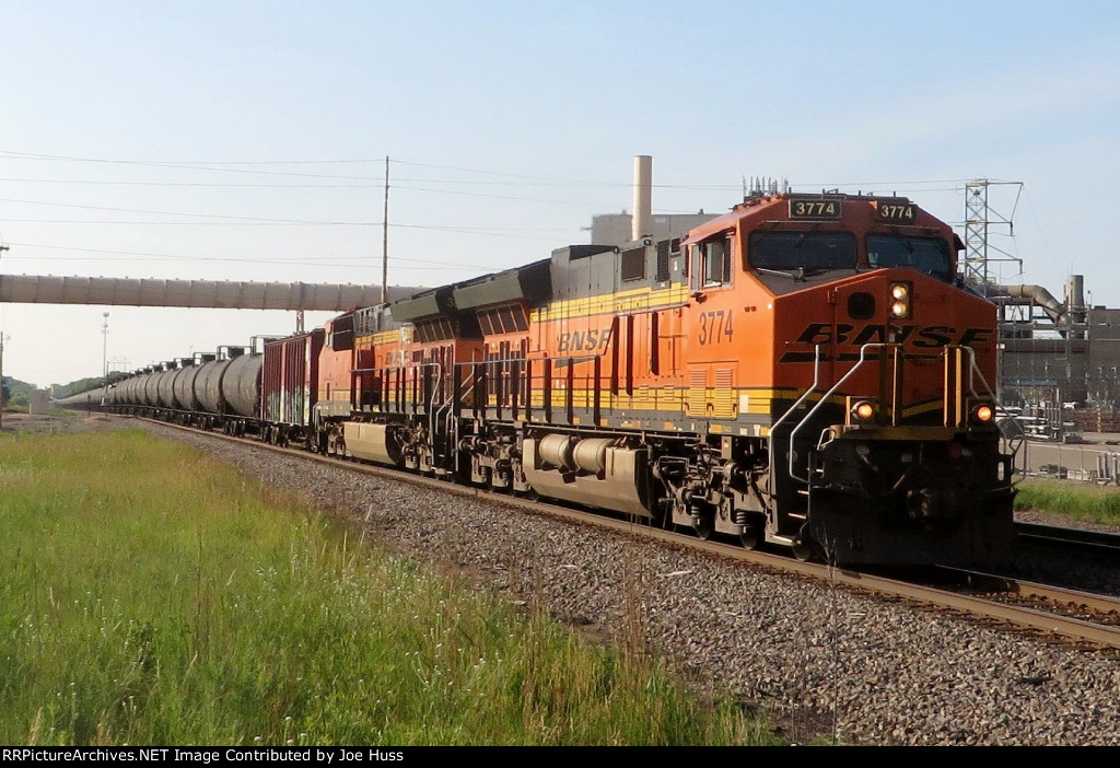 BNSF 3774 West